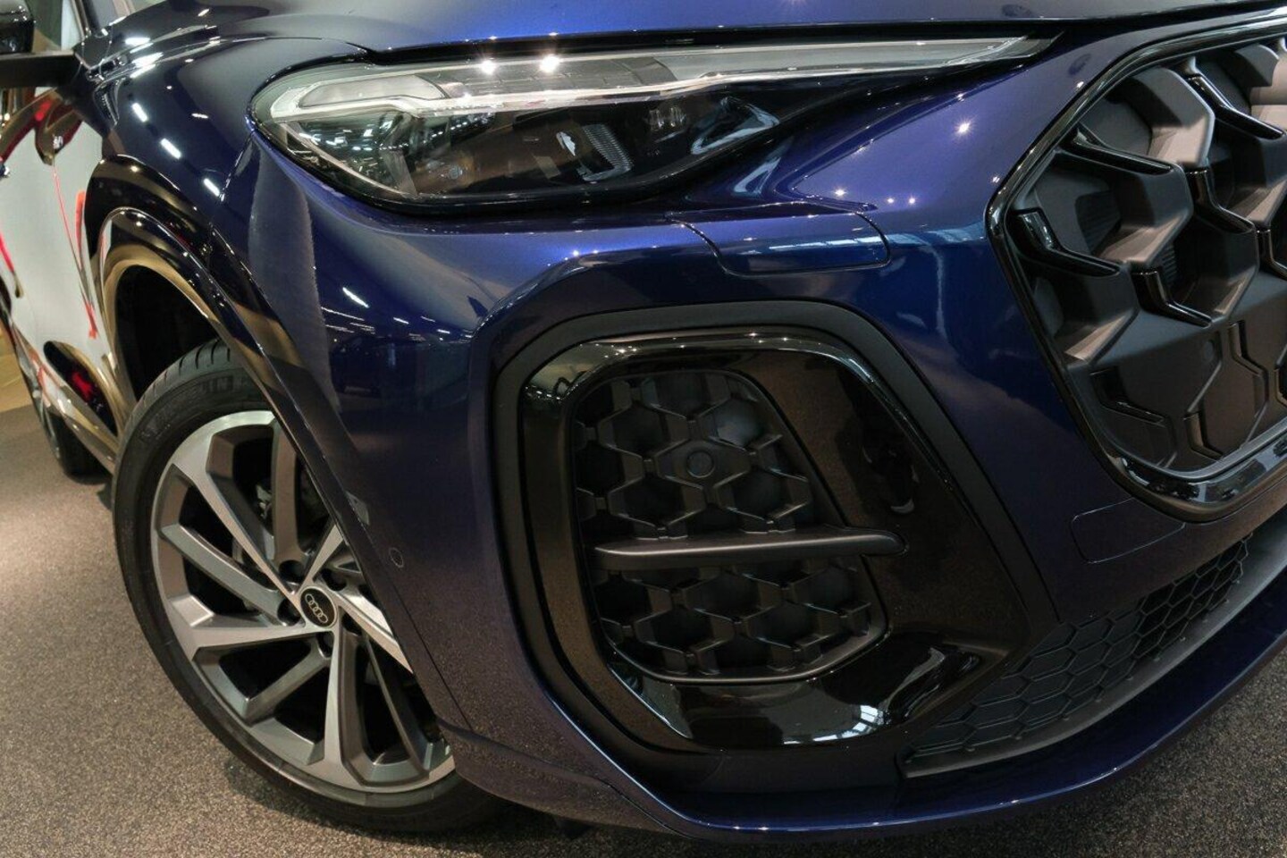 Image about Audi Q5 SUV TFSI 150 kW