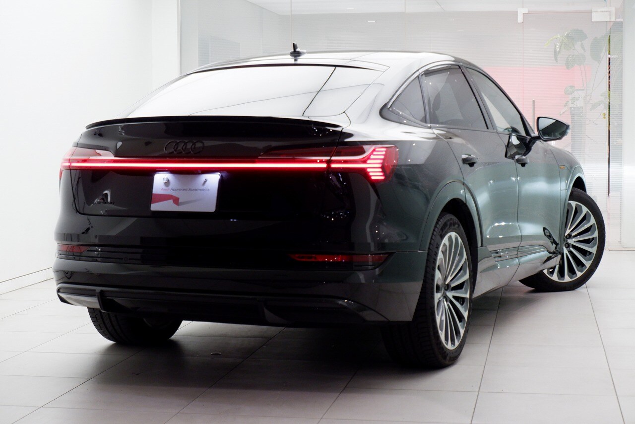 Audi e-tron Sportback 55 quattro S line 300,00 kW for more details contact your dealer