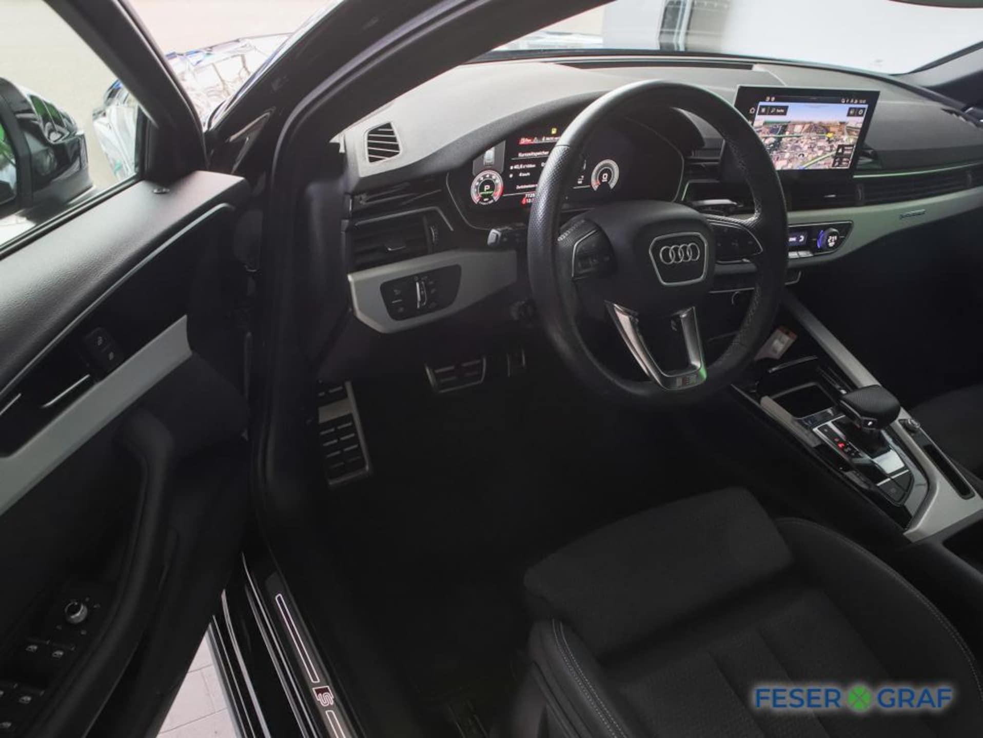 Audi A4 Avant S line
