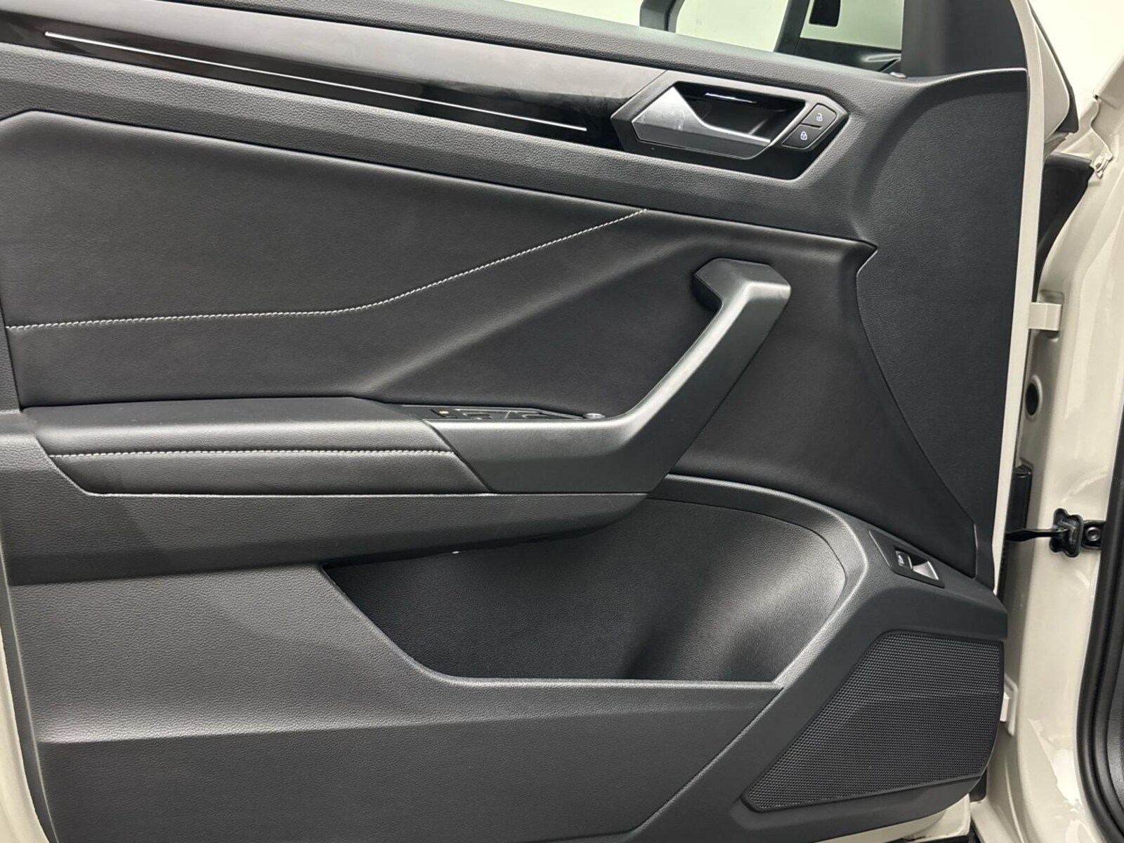 Volkswagen T-Roc – Bild 12
