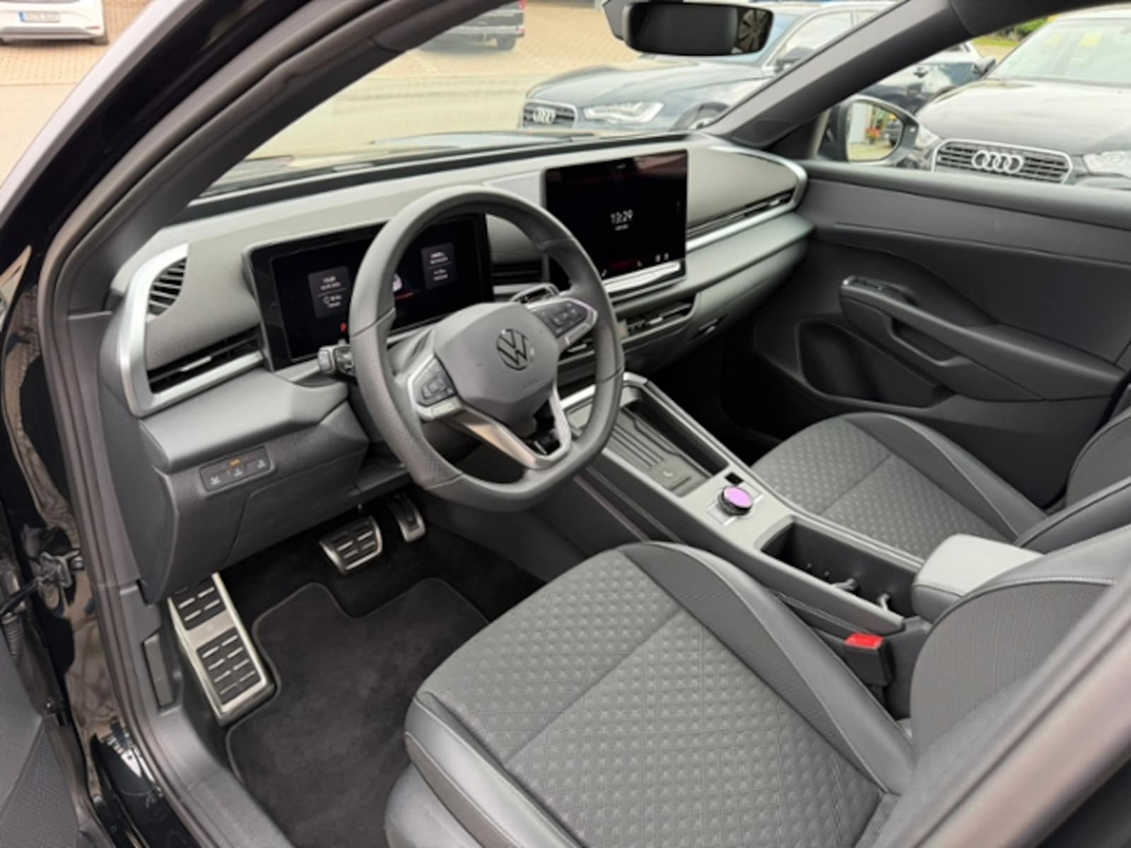 Volkswagen T-Roc – Bild 12