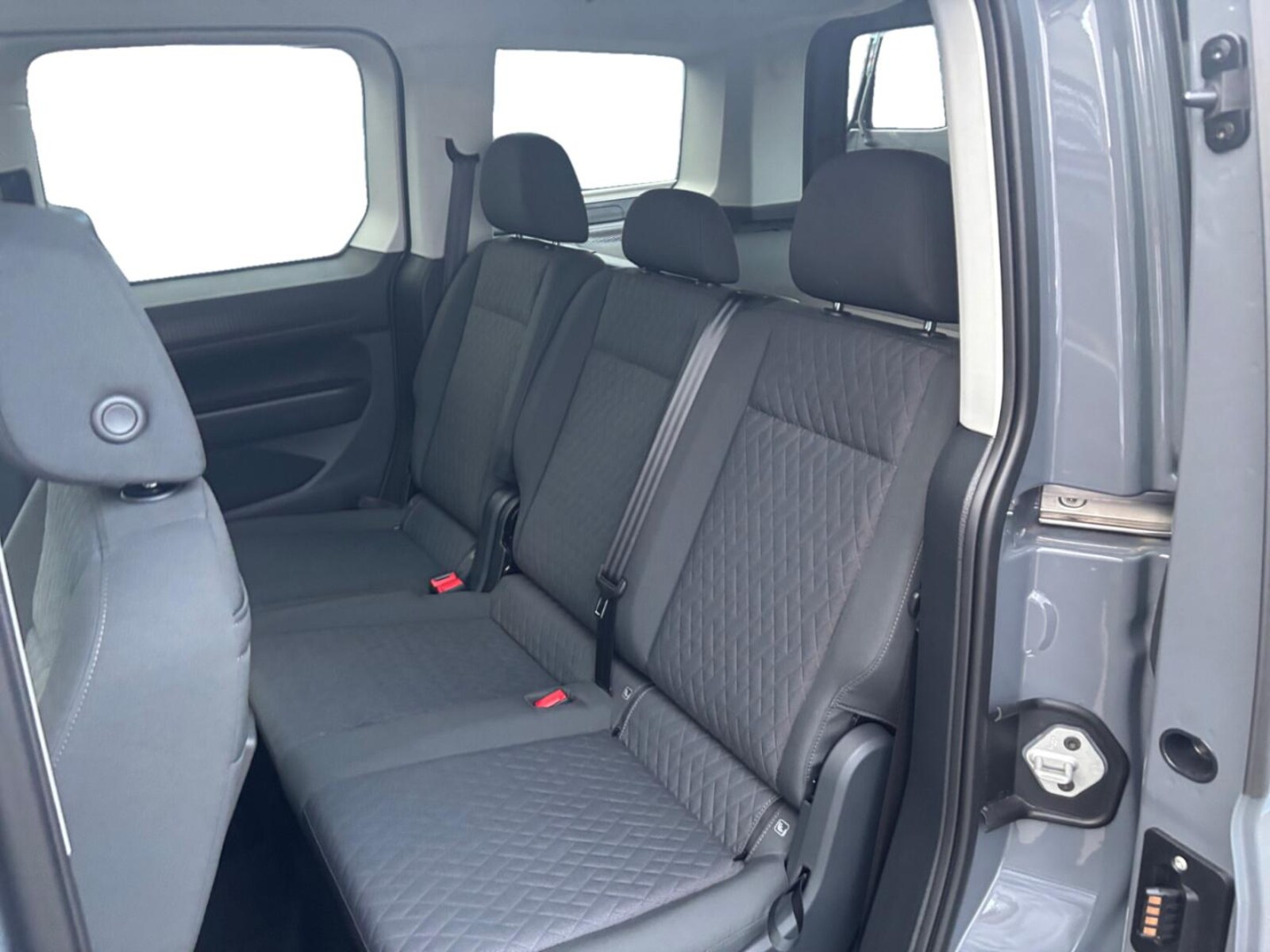 Volkswagen Caddy – Bild 10