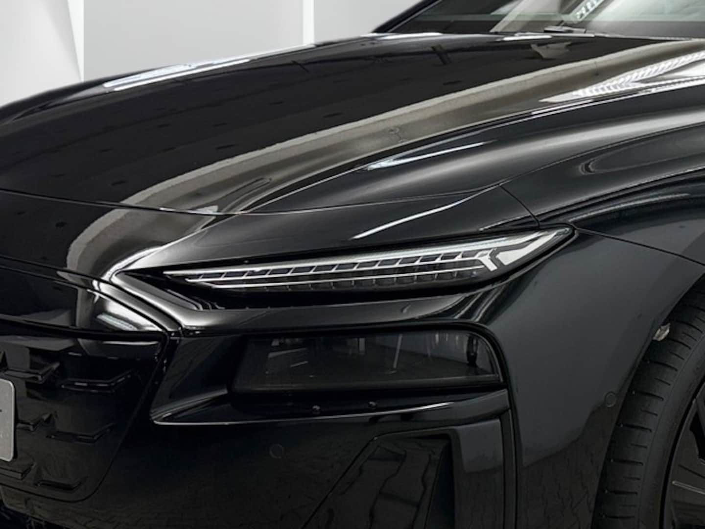 Bild über Audi A6 Avant e-tron e-tron performance - für weitere Informationen kontaktieren Sie den Audi Partner