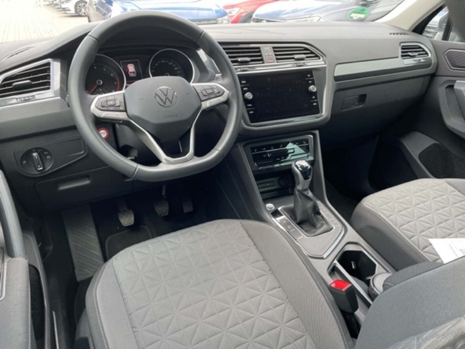 Volkswagen Tiguan – Bild 9