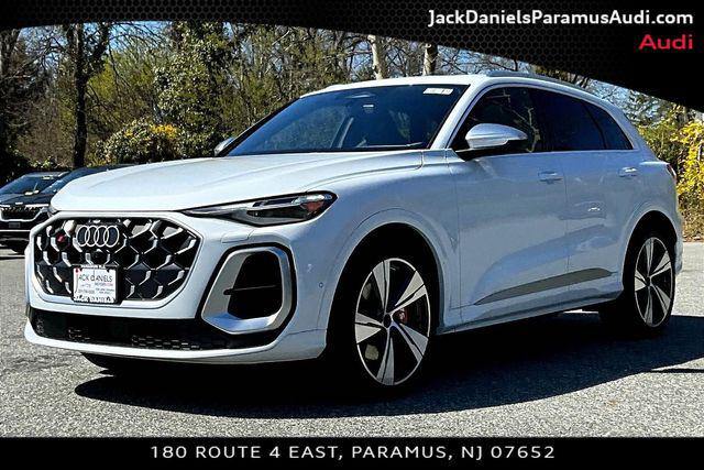 2026 Audi SQ5 Premium Plus quattro's photo