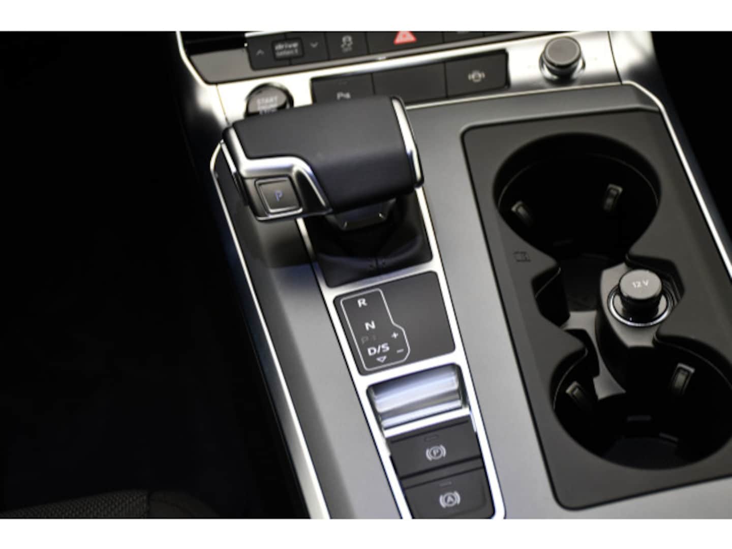 Bild über Audi A6 Avant advanced 40 TDI quattro S tronic - für weitere Informationen kontaktieren Sie den Audi Partner