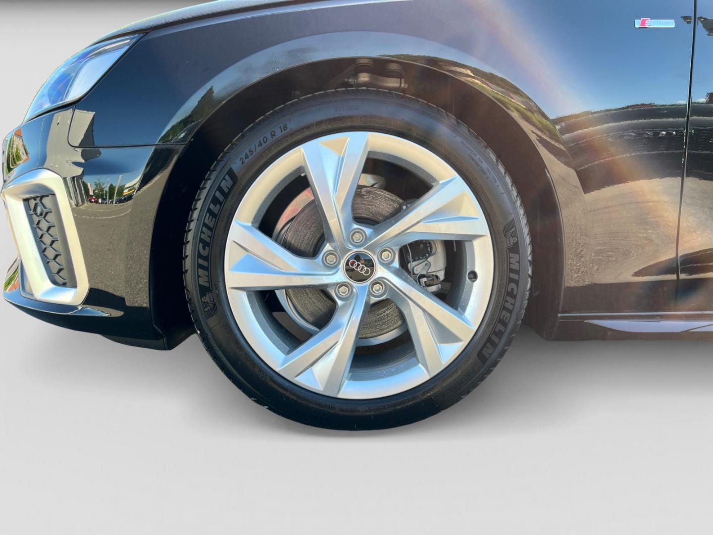 Image about Audi A4 Avant S line 35 TFSI S tronic