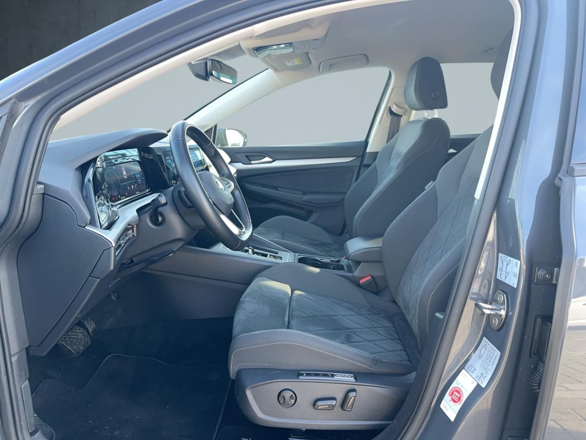 Volkswagen Golf Variant Life