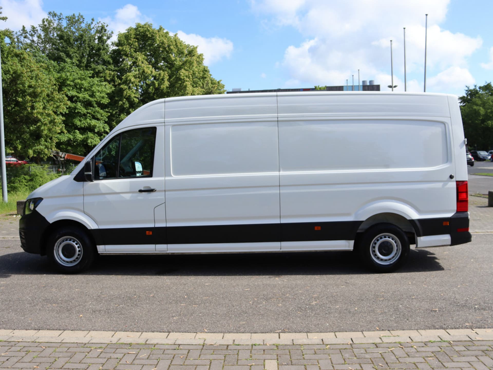 Volkswagen Crafter Kasten langer Radstand
