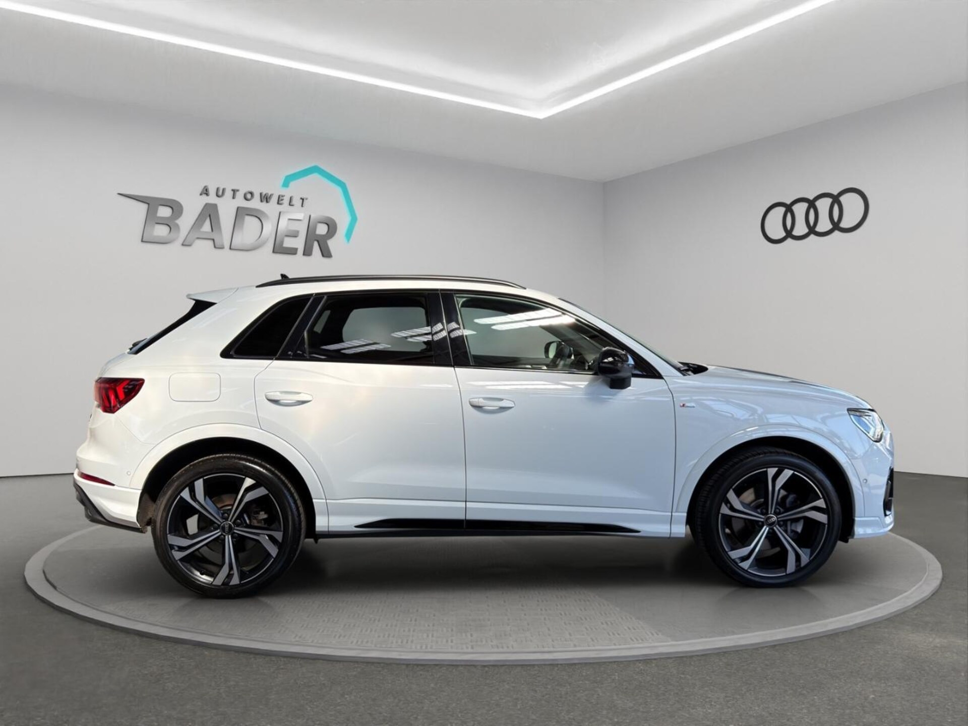 Audi Q3 SUV S line