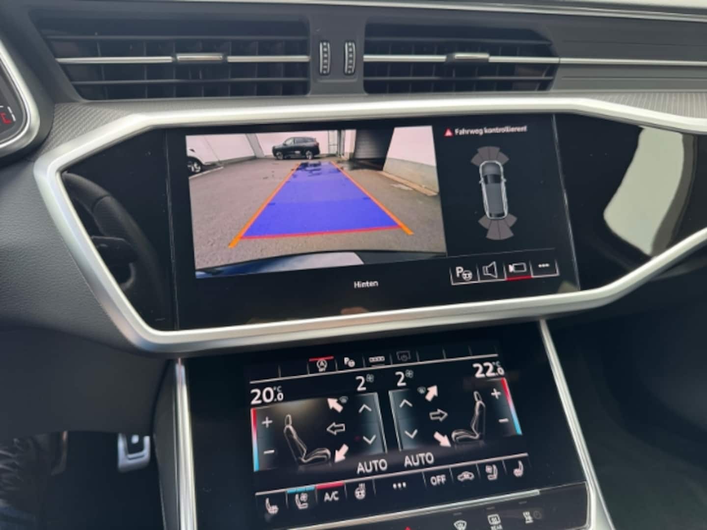 Bild über Audi RS 6 Avant TFSI quattro tiptronic - für weitere Informationen kontaktieren Sie den Audi Partner