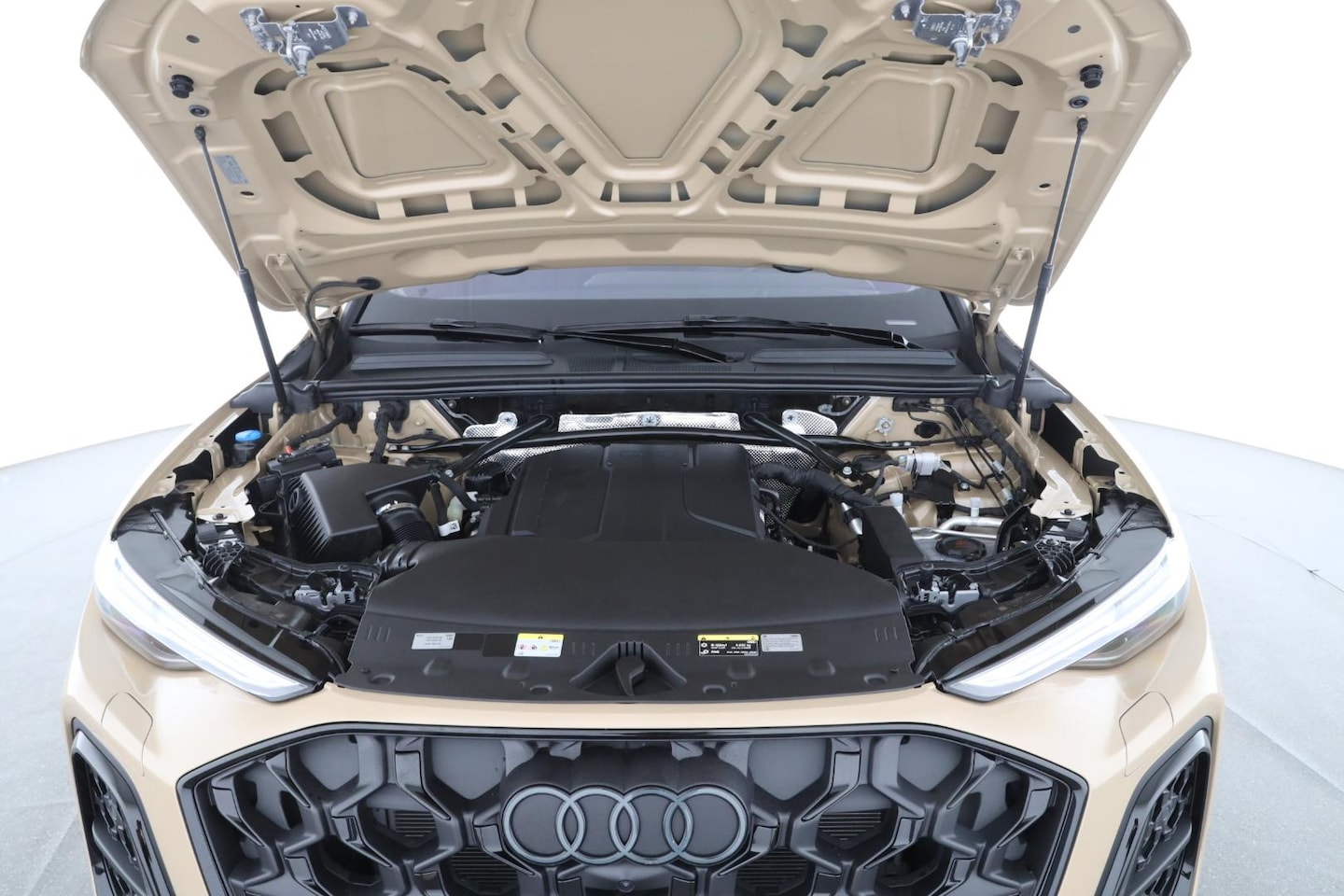 Bild über Audi Q5 SUV TFSI quattro 150 kW S tronic - für weitere Informationen kontaktieren Sie den Audi Partner