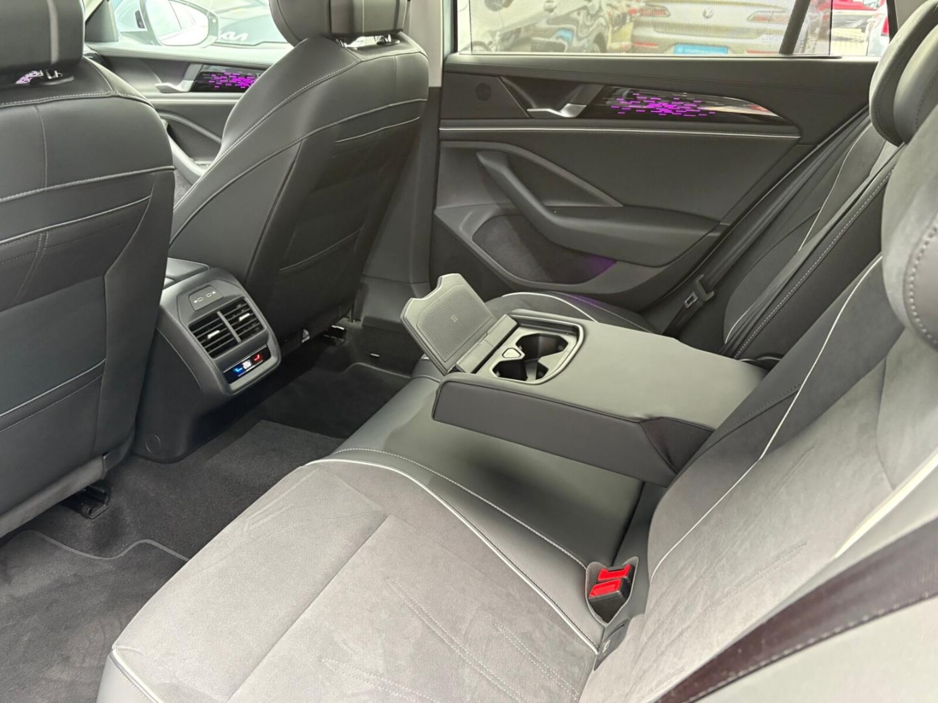 Volkswagen Passat Elegance