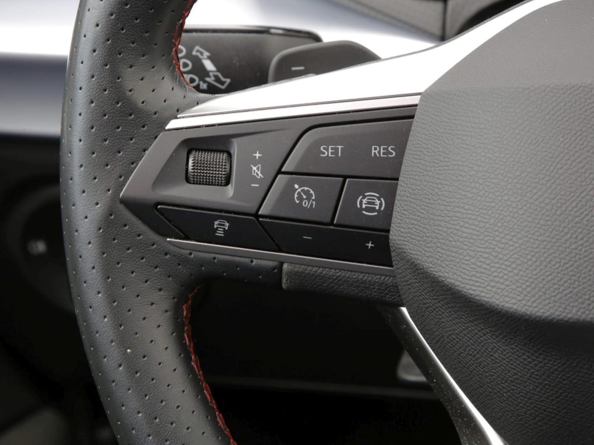SEAT Arona FR