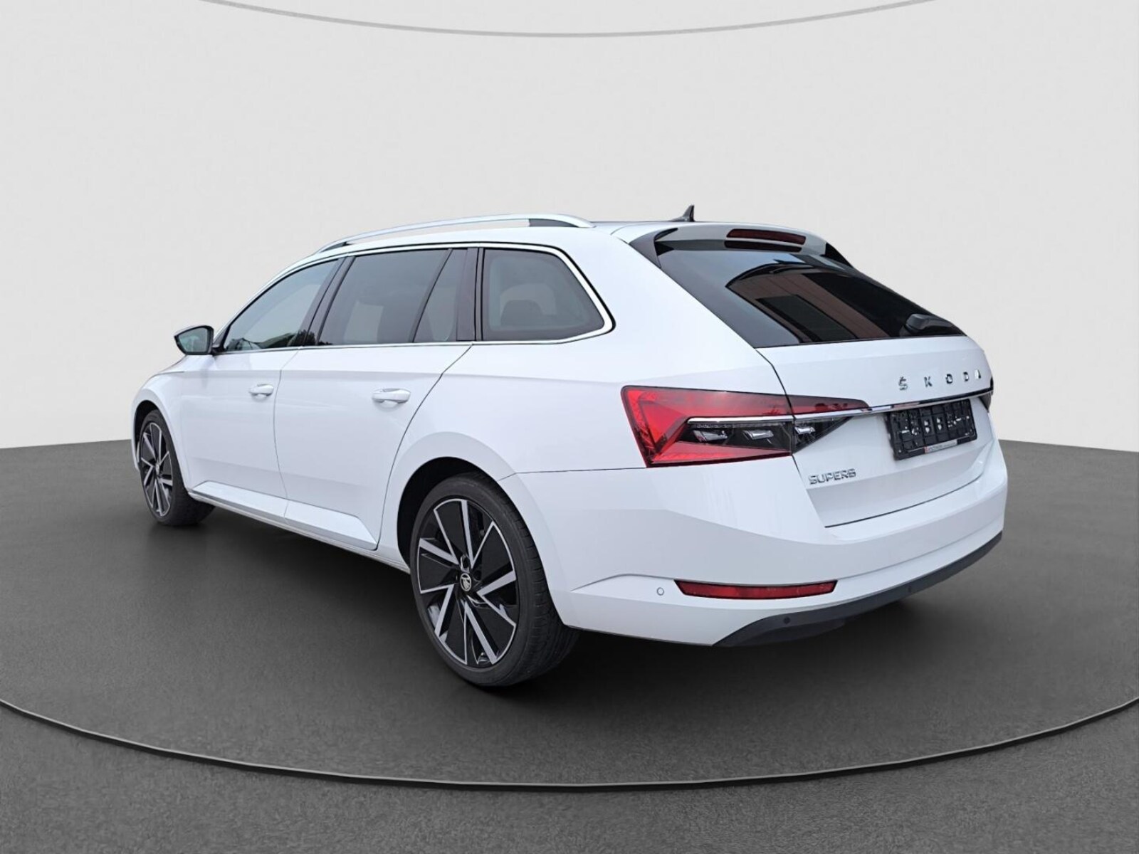 Škoda Superb Combi – Bild 7
