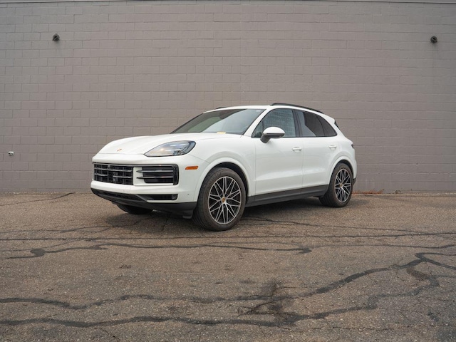 Photo of 2024 Porsche Cayenne 