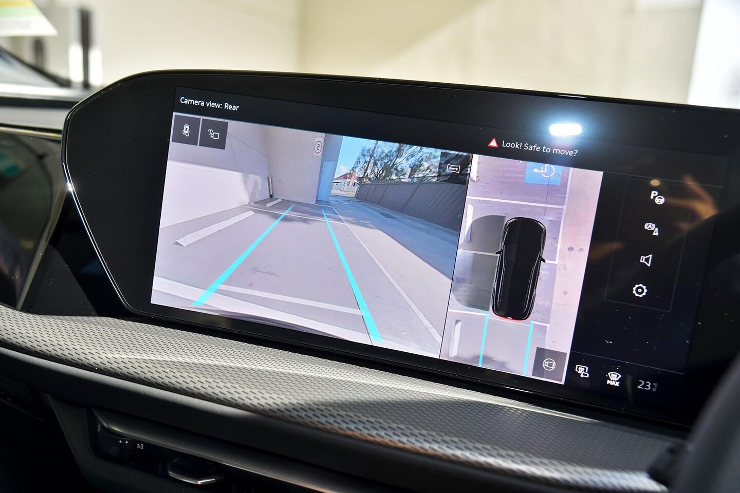 Image about Audi Q5 Sportback e-hybrid quattro S tronic