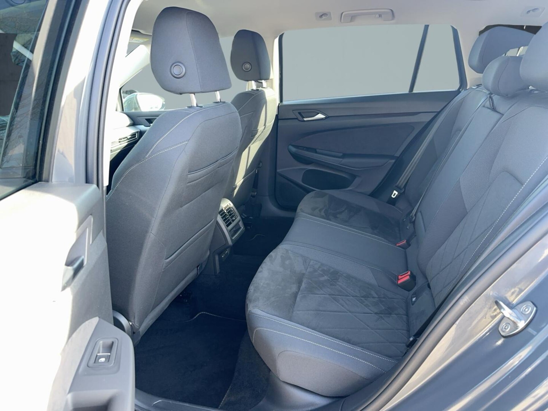Volkswagen Golf Variant Life