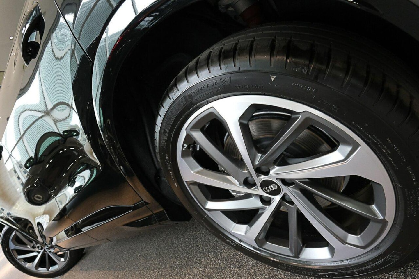 Image about Audi Q5 SUV TFSI 150 kW