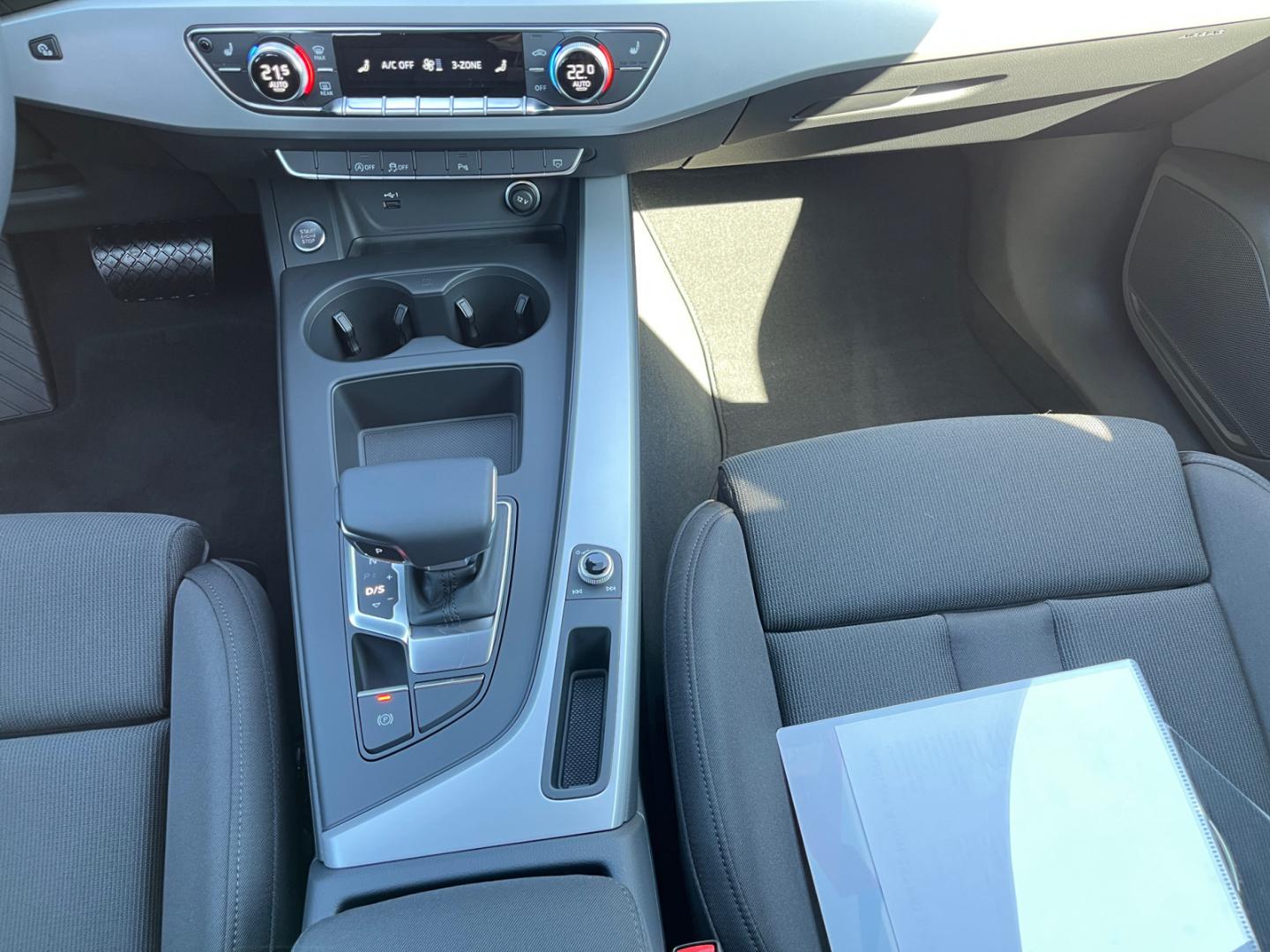 Image about Audi A4 Avant S line 35 TFSI S tronic