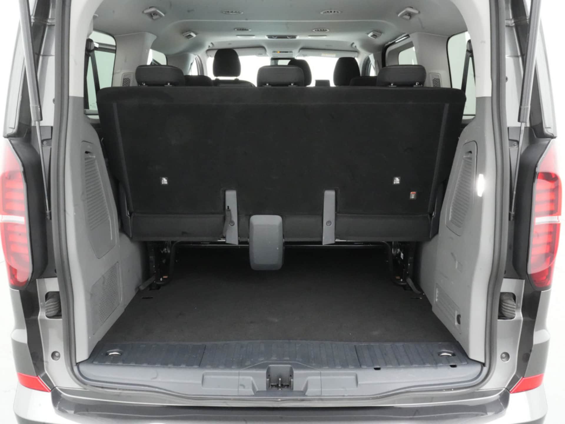 Volkswagen Caravelle Life