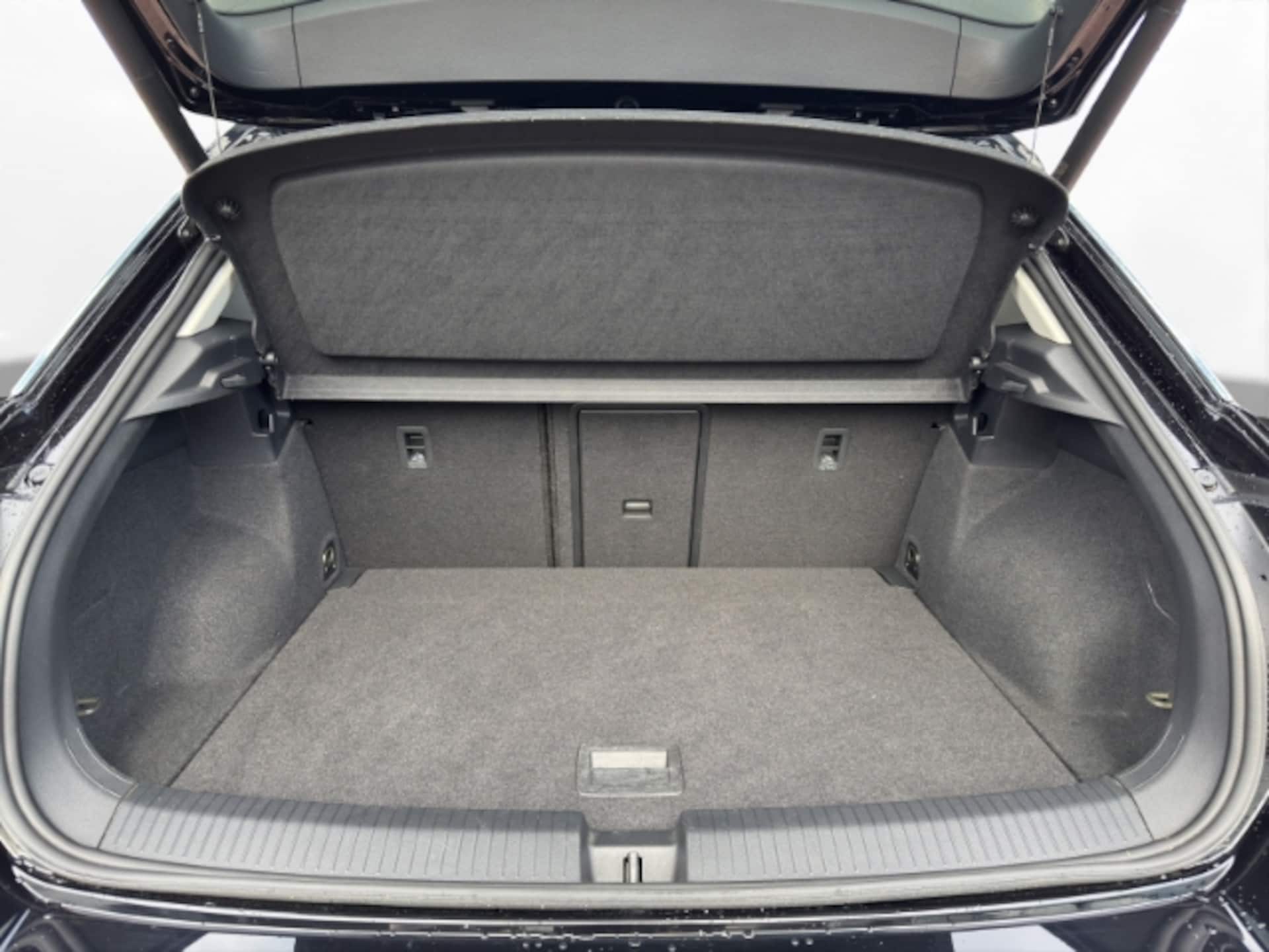 Volkswagen T-Roc United