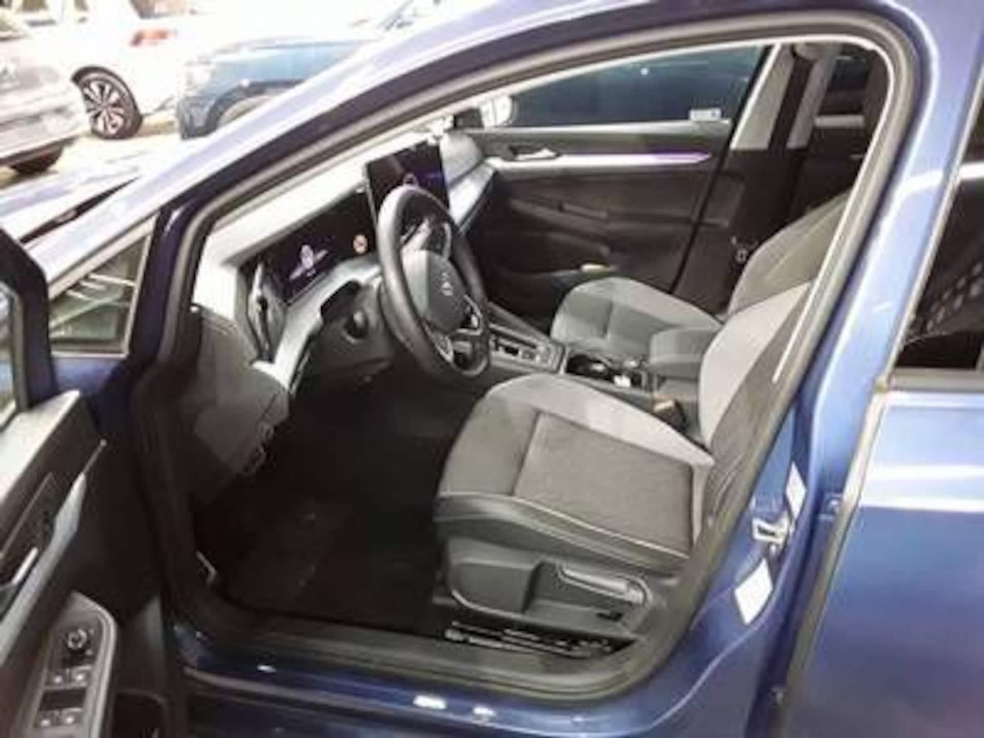 Volkswagen Golf Life