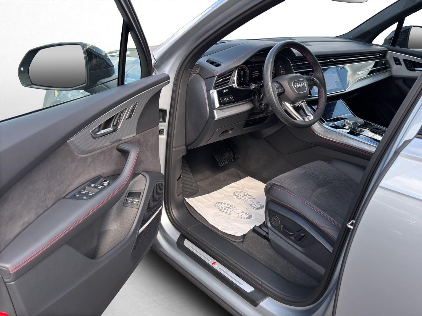 Bild über Audi Q7 SUV TFSI e S line 60 TFSI e quattro tiptronic - für weitere Informationen kontaktieren Sie den Audi Partner