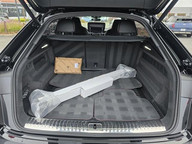2026 Audi SQ8 Prestige - Photo 14