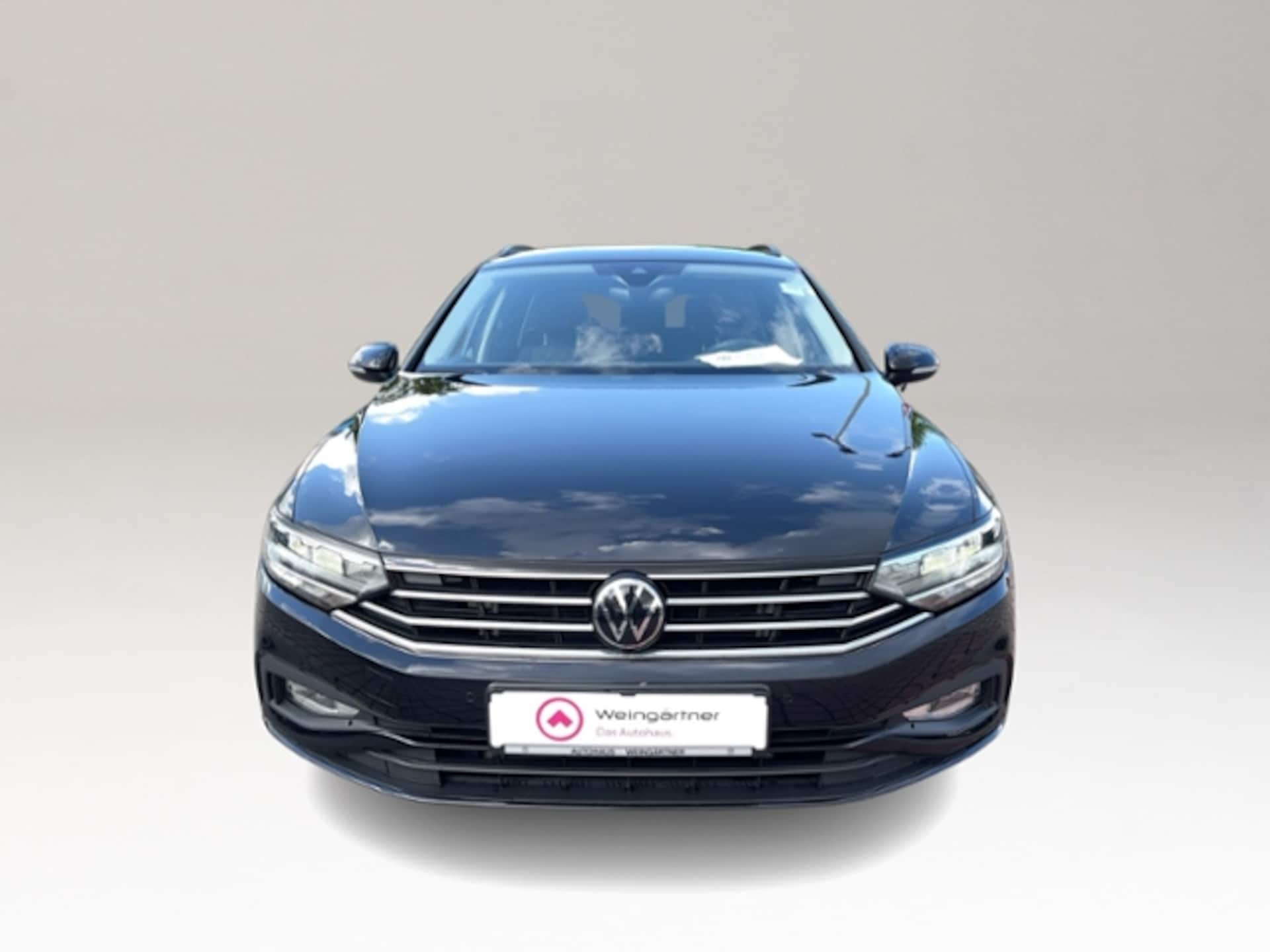 Volkswagen Passat Variant Basis-Modell