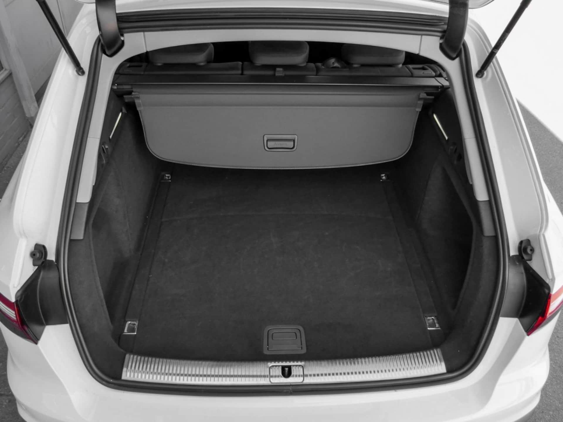 Audi A4 Avant S line