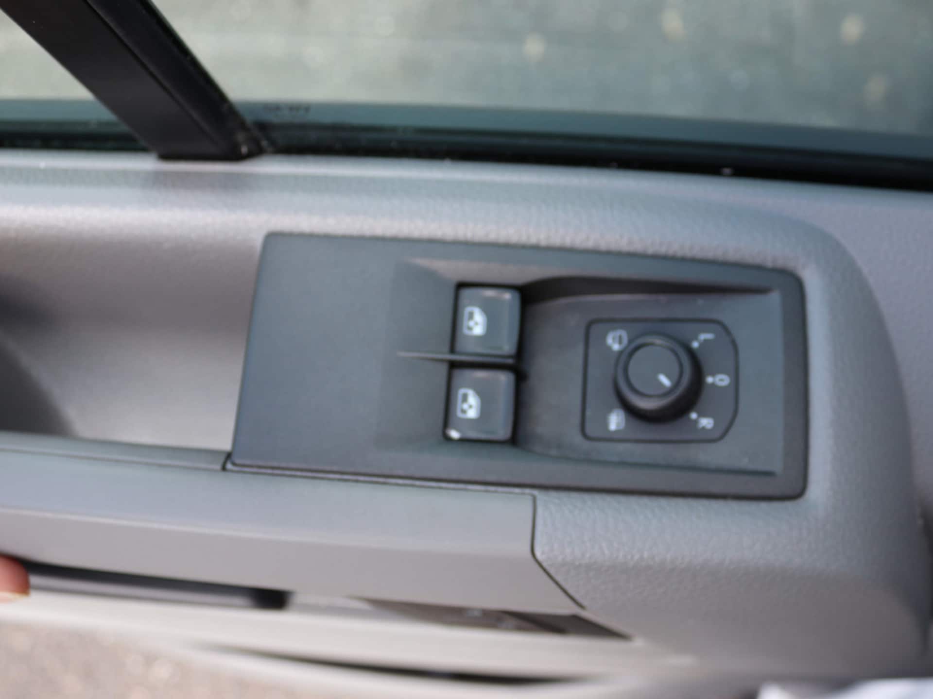 Volkswagen Crafter Kasten langer Radstand