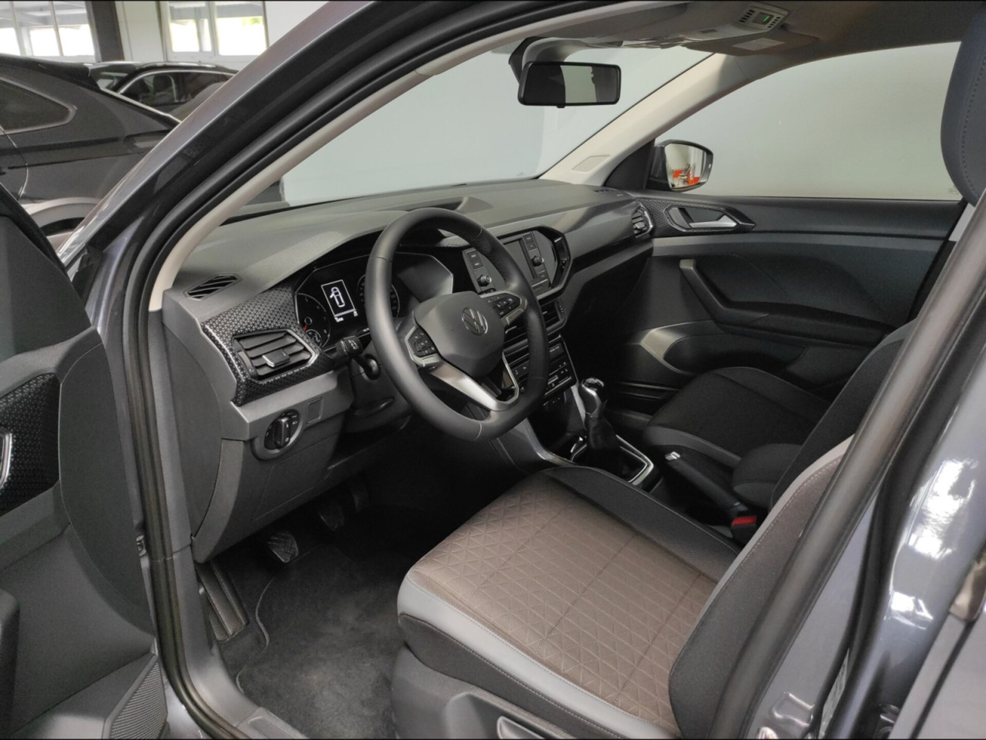 Volkswagen T-Cross Style