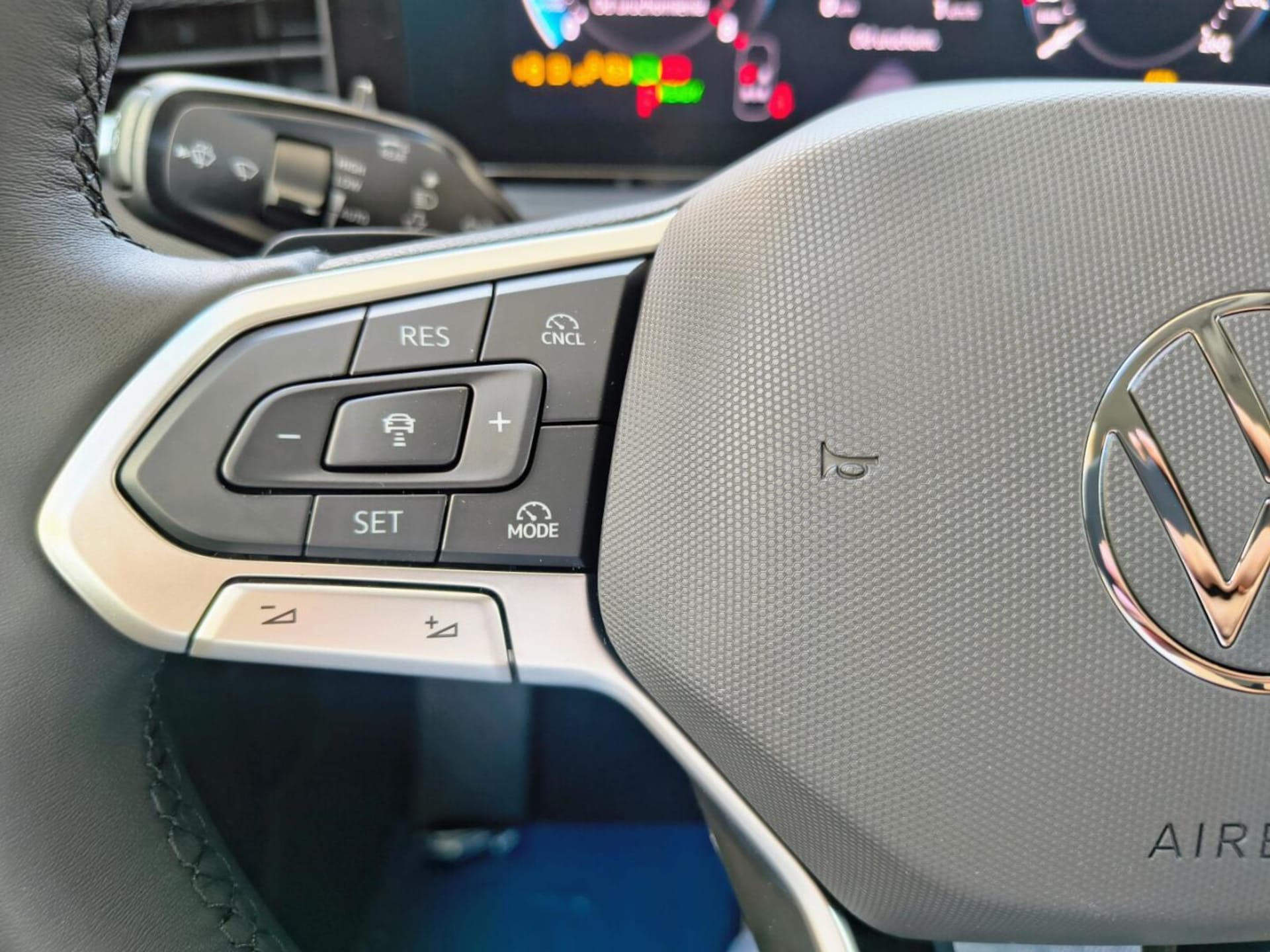 Volkswagen Nowy T-Roc Life