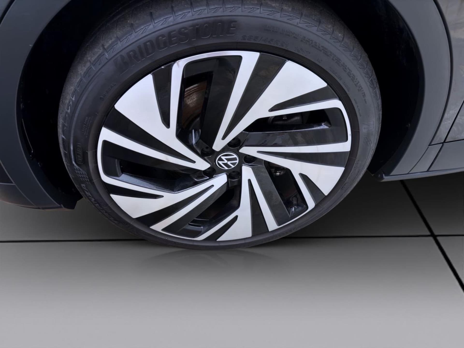 Volkswagen ID.4 1st Max