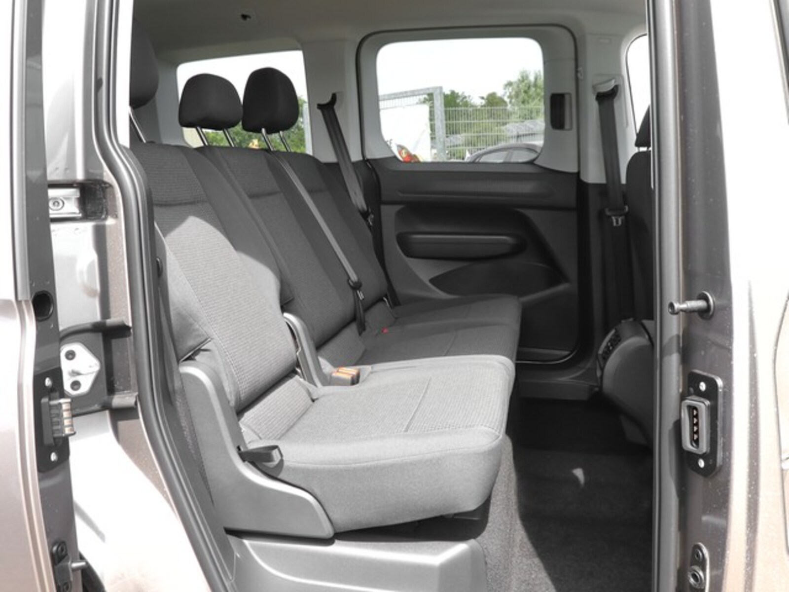 Volkswagen Caddy – Bild 4