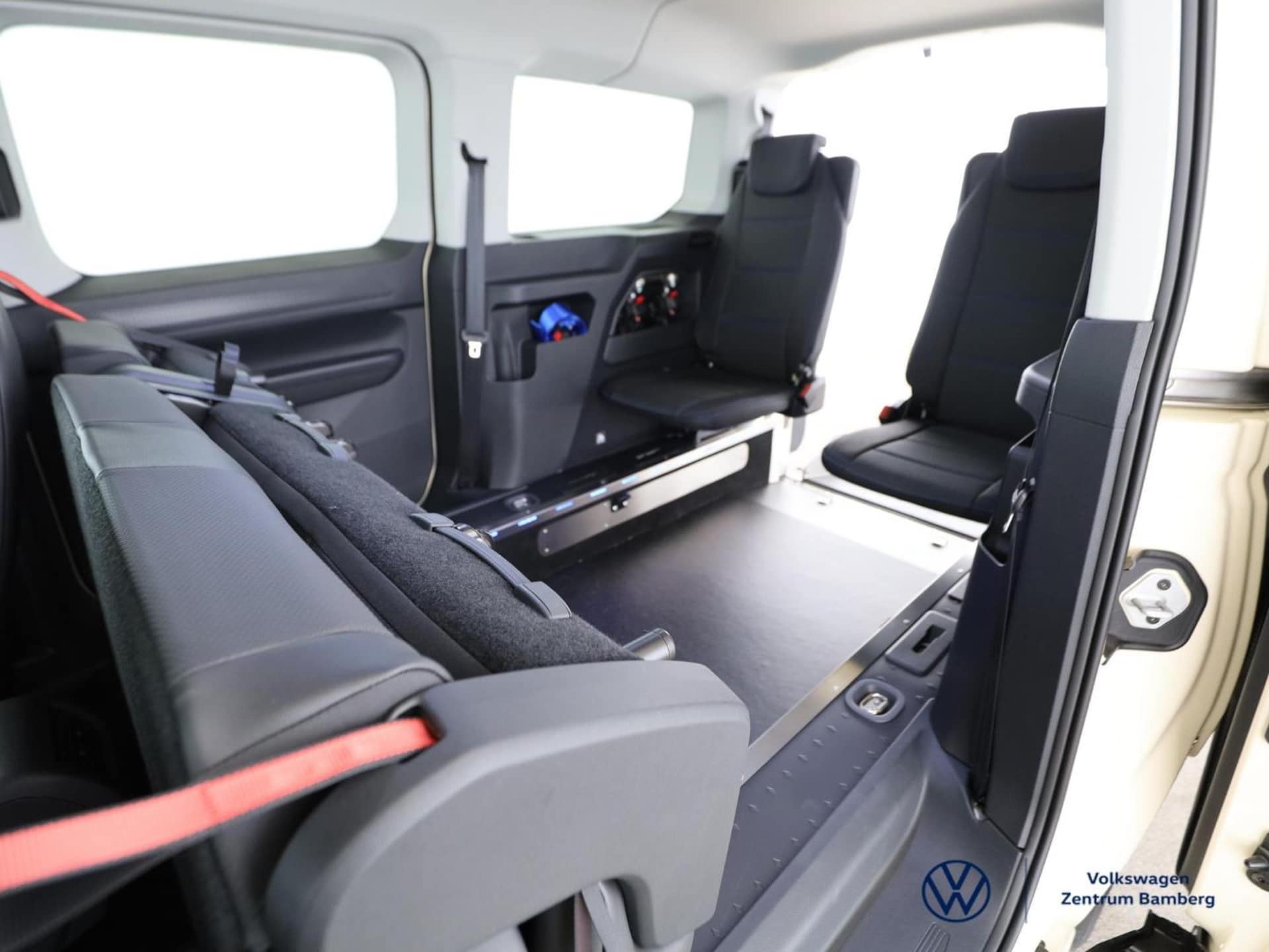 Volkswagen Caddy Maxi Basis-Modell
