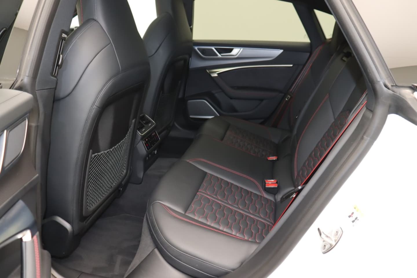 Bild über Audi RS 7 Sportback quattro tiptronic - für weitere Informationen kontaktieren Sie den Audi Partner