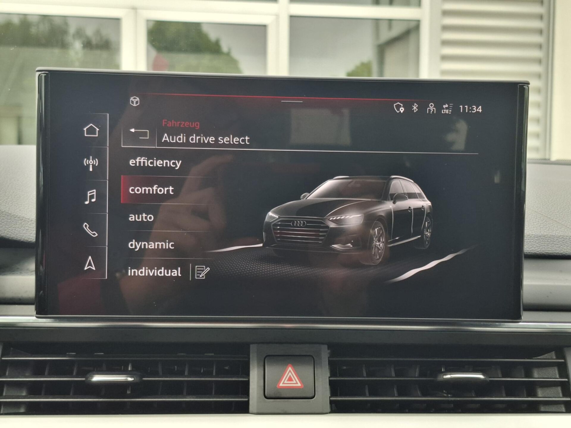Audi A4 Avant S line