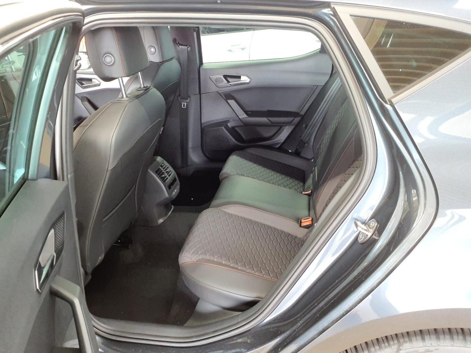 SEAT Leon – Bild 6