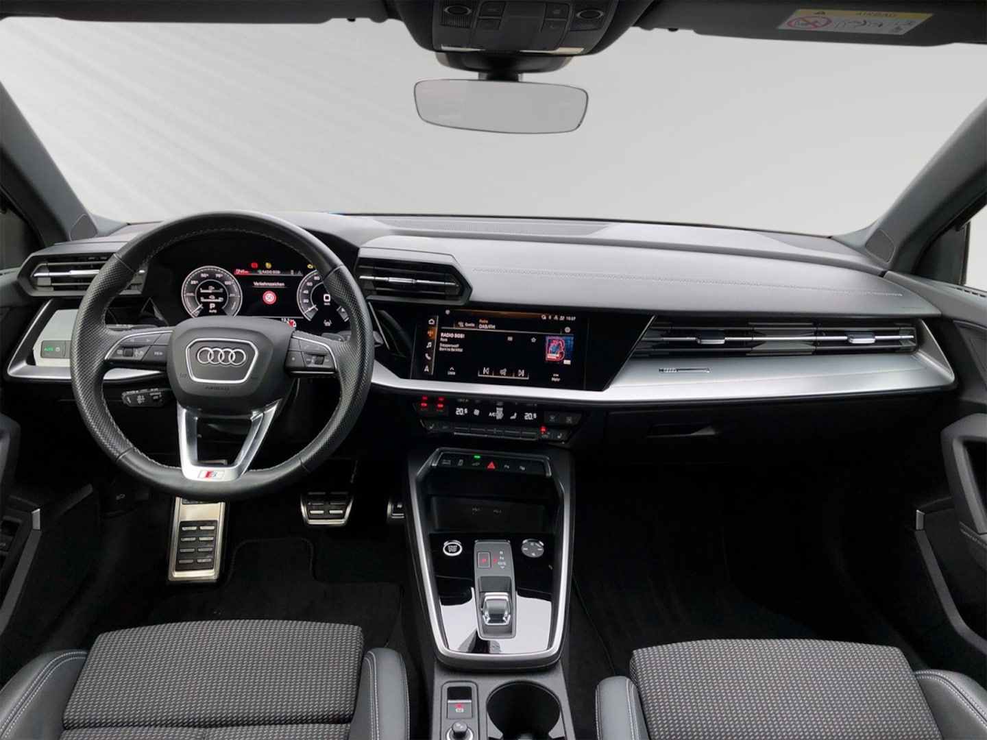 Bild über Audi A3 Sportback TFSI e S line 45 TFSI e S tronic - für weitere Informationen kontaktieren Sie den Audi Partner