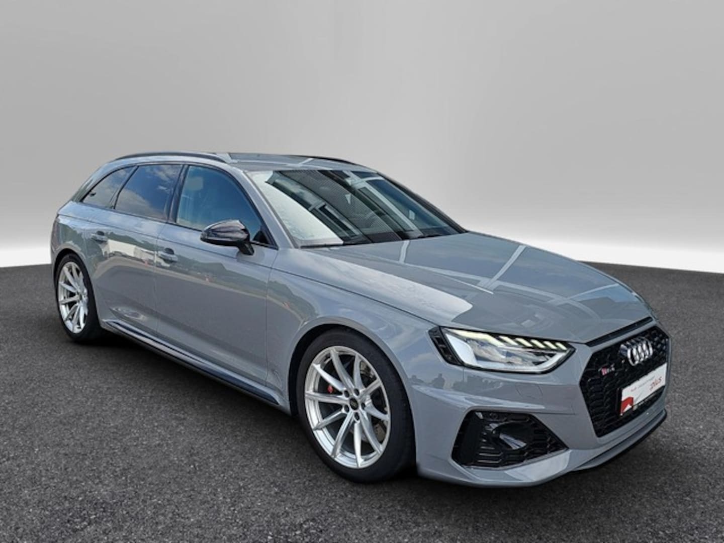 Bild über Audi RS 4 Avant TFSI quattro tiptronic - für weitere Informationen kontaktieren Sie den Audi Partner