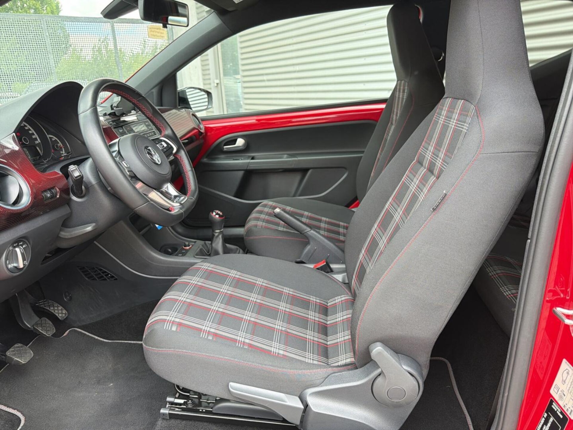 Volkswagen up! GTI