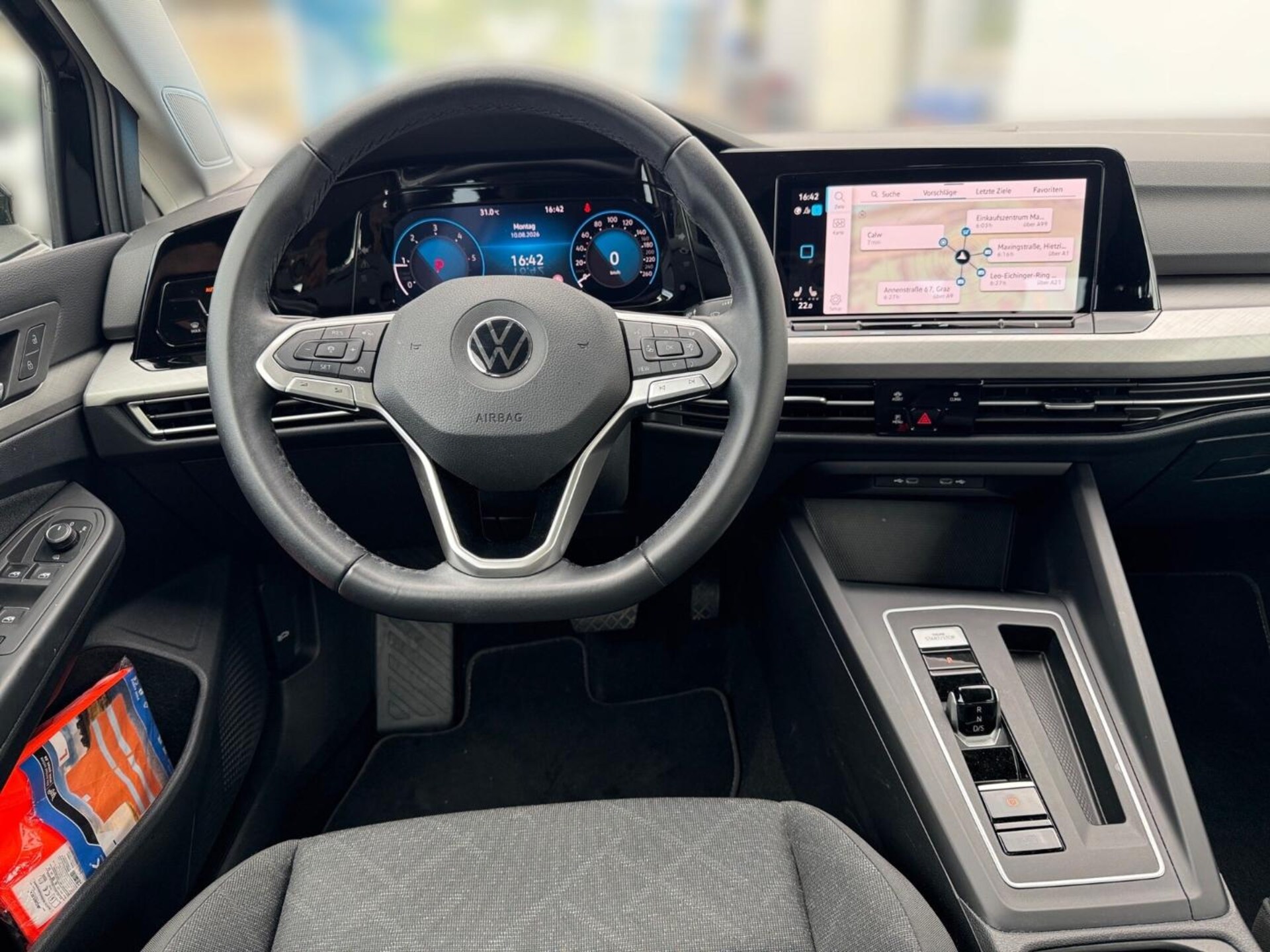 Volkswagen Golf Variant Life