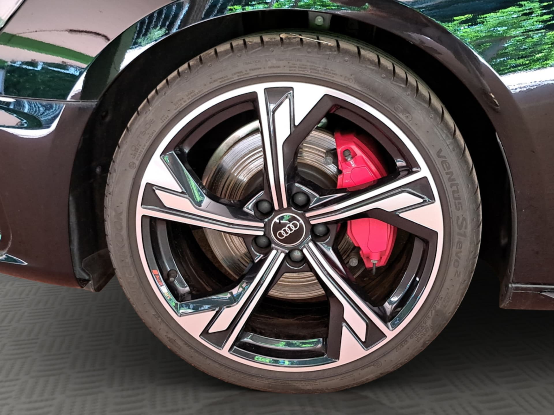 Audi A4 Avant S line