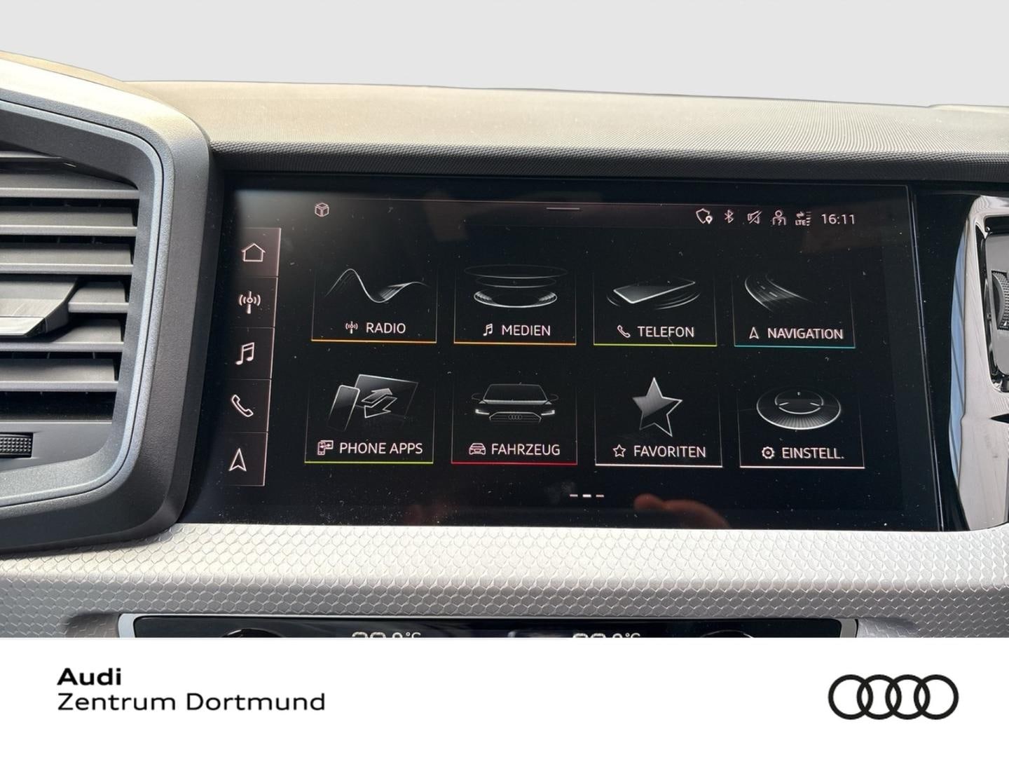 Bild über Audi A1 allstreet 30 TFSI Schaltgetriebe - für weitere Informationen kontaktieren Sie den Audi Partner