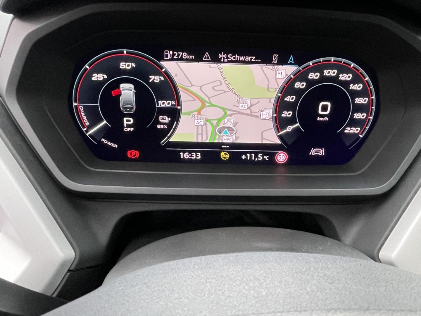 Image about Audi Q4 e-tron 40 e-tron