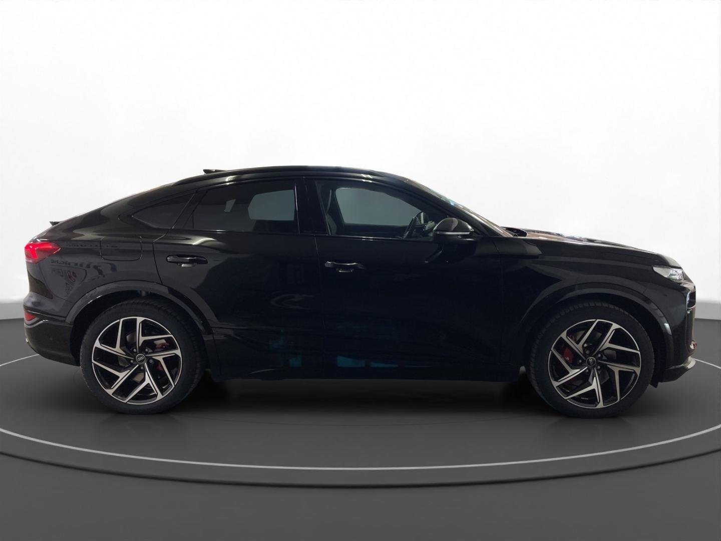 Image about Audi SQ6 Sportback e-tron e-tron