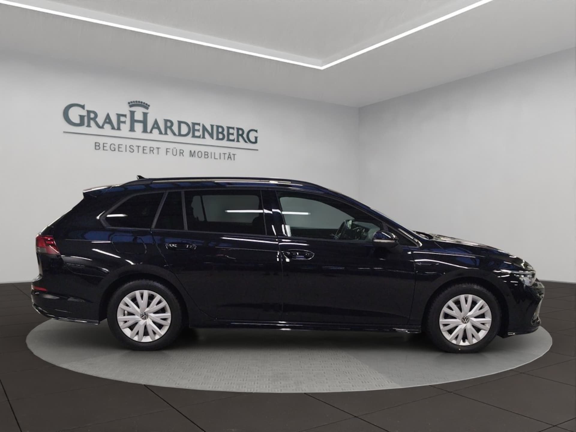 Volkswagen Golf Variant R-Line