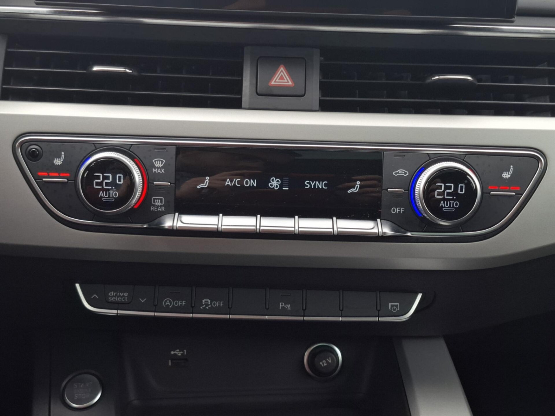 Audi A4 Avant S line